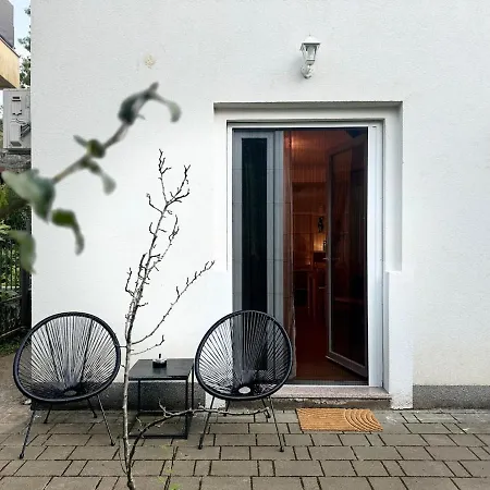 Iman Apartament *